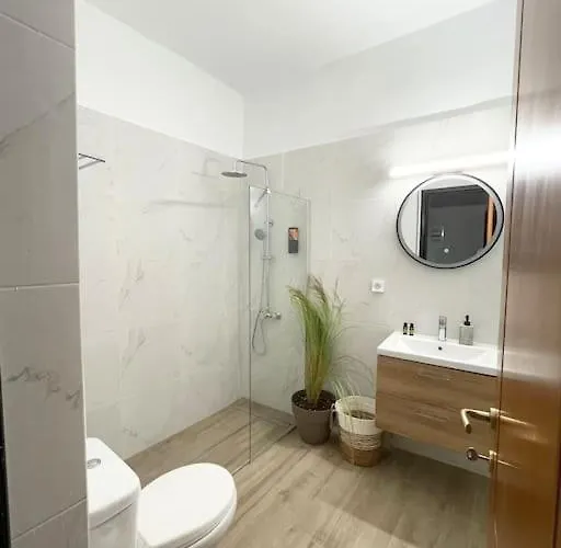 Thali With Parking Apartament *